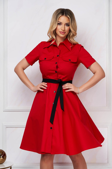 Red dress short cut cloche cotton front closing