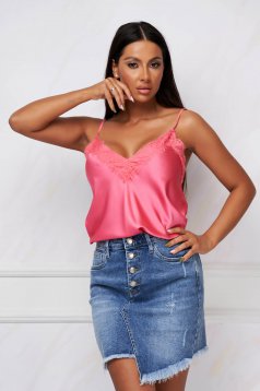 Coral top shirt from satin loose fit with lace details