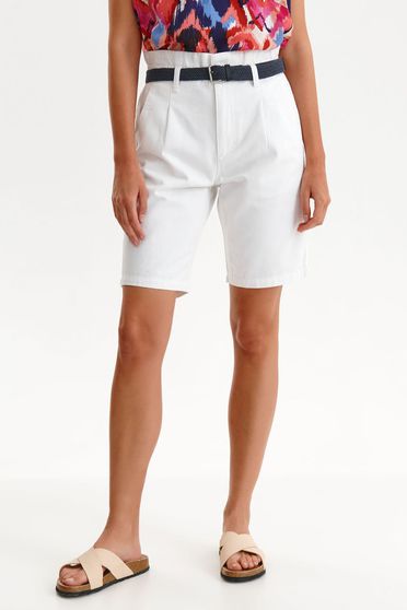 Pantalon scurt Top Secret alb casual cu talie inalta din denim cu croi larg si accesoriu tip curea