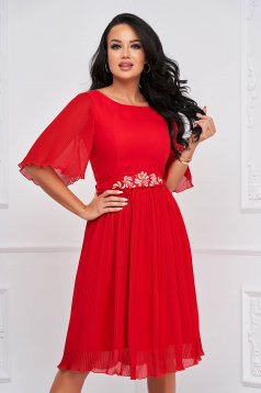 Pleated red voile midi dress in skater style, accessorized with embroidered belt made in our own workshops - StarShinerS