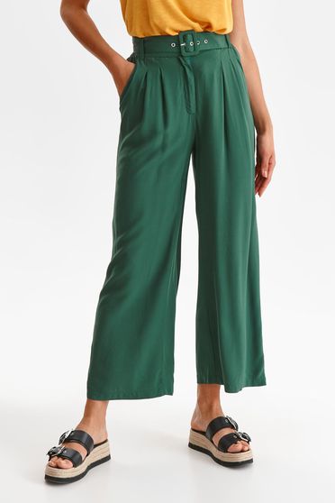 Green trousers thin fabric flared high waisted accessorized with belt