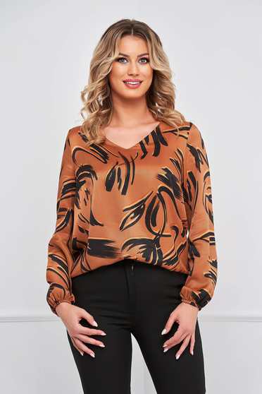 Blouses, Women`s blouse gerogette with granulation loose fit with v-neckline - StarShinerS.com