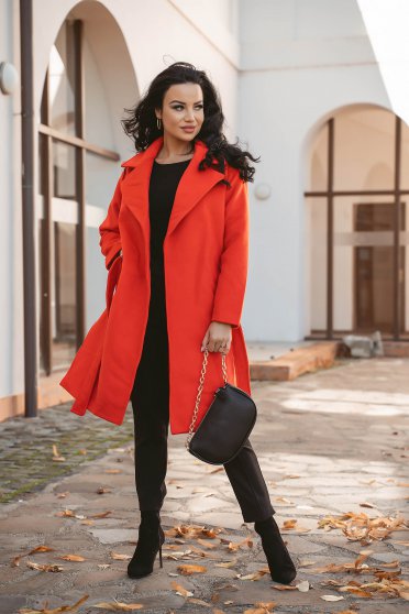 Red coat cloth with inside lining loose fit