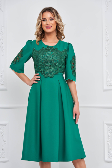 Embroidered Dresses, Green dress elastic cloth midi cloche with embroidery details with crystal embellished details - StarShinerS.com
