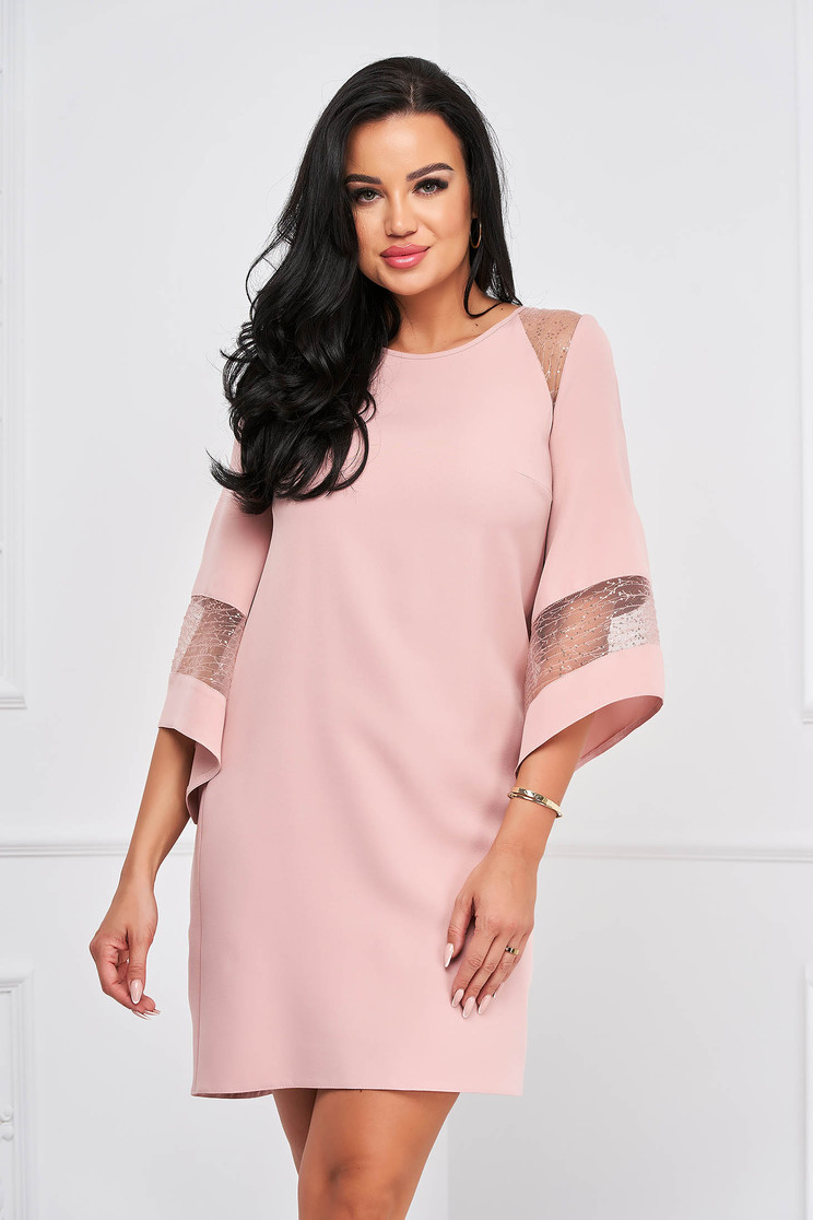 Rochie scurta din stofa elastica roz prafuit scurta cu un croi drept si maneci clopot - StarShinerS