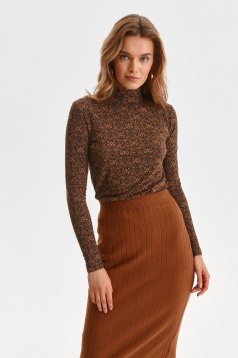 Brown sweater with turtle neck tented thin fabric knitted