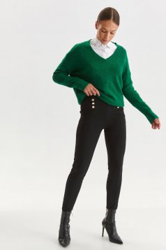 Green sweater knitted with v-neckline loose fit