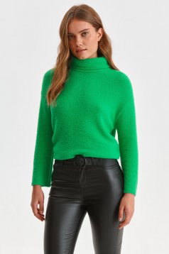 Green sweater with turtle neck from fluffy fabric
