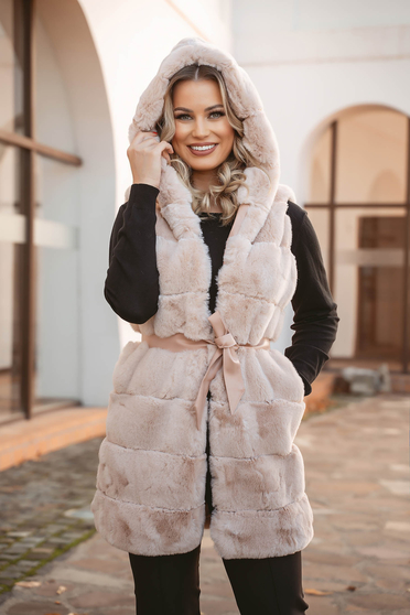 Casual vests, Lightpink gilet from ecological fur with pockets with undetachable hood - StarShinerS.com