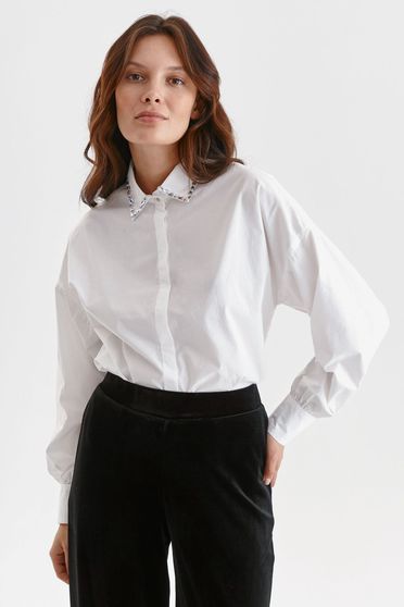 Női ingek, Fehér bő szabású galléros puplin női ing strassz köves díszítéssel - StarShiner.hu