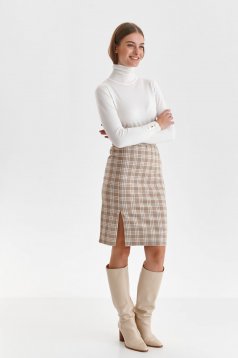 Skirt knitted from fluffy fabric midi pencil with elastic waist slit