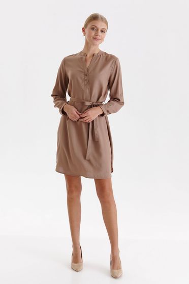 Nyári ruhák, Bézs rövid bő szabású ruha vékony anyagból övvel ellátva - StarShiner.hu