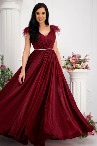 Burgundy dress from tulle with glitter details long cloche feather details
