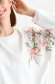 Bluza dama din material elastic alba cu croi larg si maneci lungi cu imprimeu floral - Top Secret 5 - StarShinerS.ro