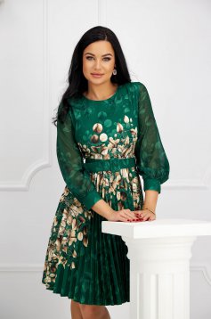 Rochie plisata din stofa usor elastica verde-inchis in clos cu accesoriu tip curea