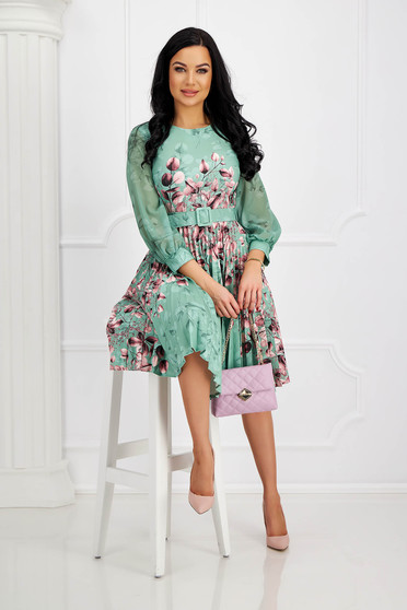 Online Dresses, Lightgreen dress pleated slightly elastic fabric accessorized with belt cloche - StarShinerS.com
