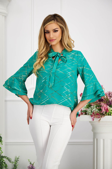 Bluze dama, Bluza dama din material subtire verde asimetrica cu croi larg si guler tip esarfa - StarShinerS - StarShinerS.ro