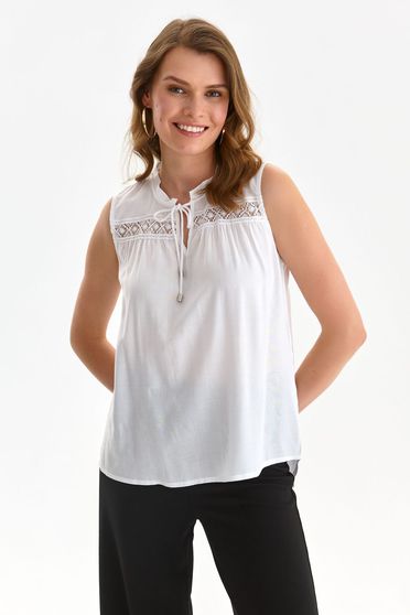 Short sleeves blouses, White women`s blouse light material loose fit with embroidery details - StarShinerS.com