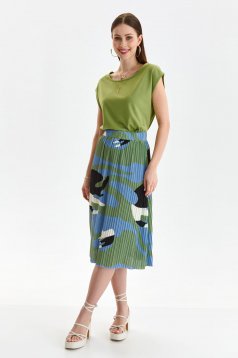 Green skirt midi cloche with elastic waist pleated from veil fabric