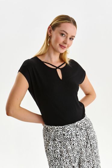Black t-shirt thin fabric loose fit with v-neckline