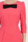 Rochie din stofa elastica roz scurta tip creion crapata pe picior accesorizata cu o fundita - Artista 4 - StarShinerS.ro