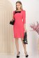 Rochie din stofa elastica roz scurta tip creion crapata pe picior accesorizata cu o fundita - Artista 6 - StarShinerS.ro