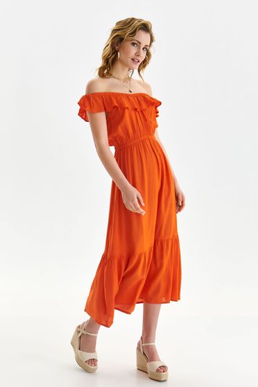 Rochie din material subtire portocalie midi in clos cu elastic in talie si umeri goi - Top Secret