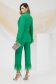 Compleu din stofa usor elastica verde cu un croi cambrat cu pene - PrettyGirl 5 - StarShinerS.ro
