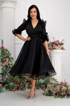 Black dress organza midi cloche accessorized with belt with puffed sleeves
