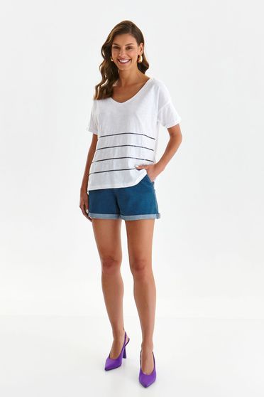 T-Shirts, White t-shirt cotton loose fit with v-neckline - StarShinerS.com