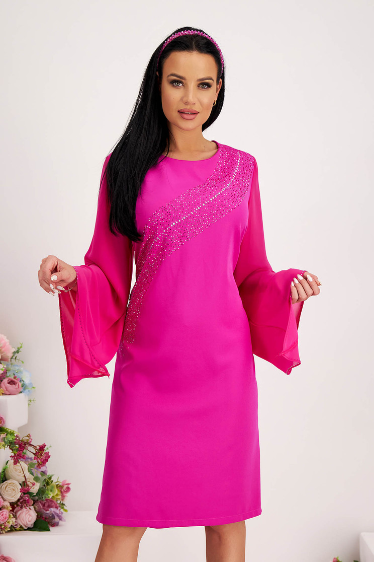 Rochie din stofa elastica fuchsia tip creion cu maneci din voal tip fluture cu aplicatii cu pietre strass - Rochii-Dama.ro