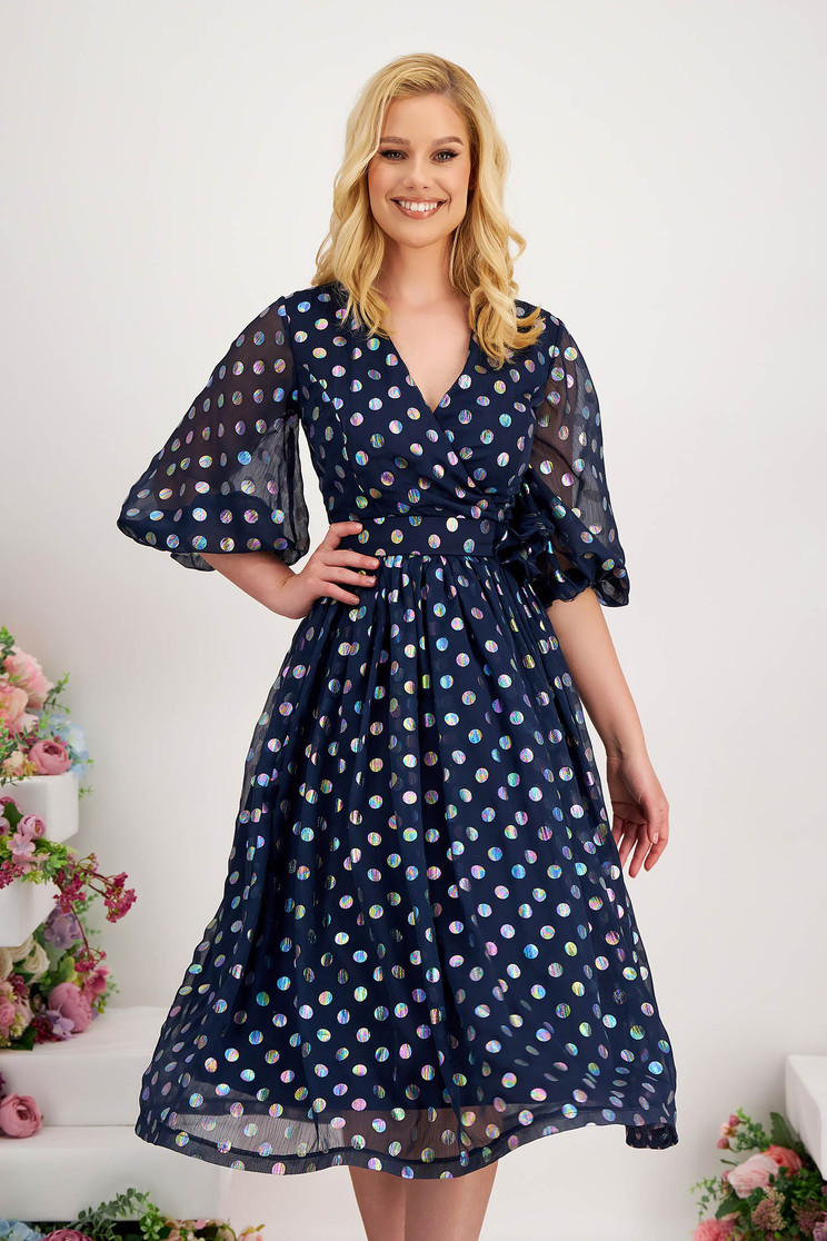 Rochie din voal bleumarin midi in clos cu maneci bufante si brosa in forma de floare - StarShinerS - Rochii-Dama.ro