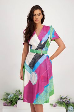 Cotton dress in flared style with side pockets and belt-type accessory