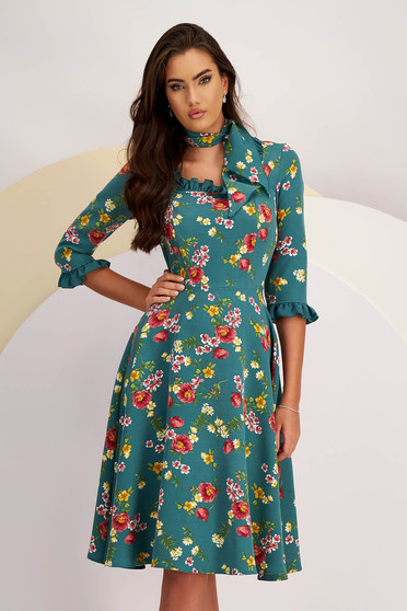 Green Midi Elastic Fabric Dress in A-line with Digital Floral Print - StarShinerS