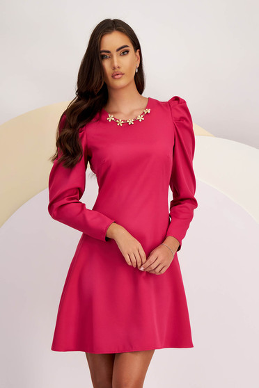 Short pink dress made of thin elastic fabric with an A-line cut and puffy shoulders - StarShinerS