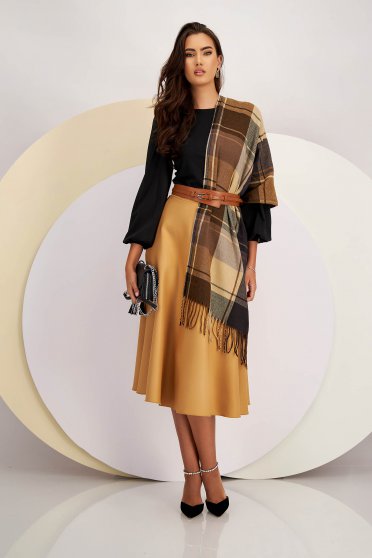 Fuste Midi, Fusta din stofa elastica nude midi in clos - StarShinerS - StarShinerS.ro