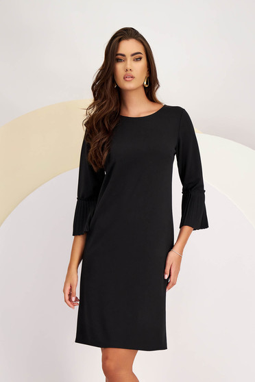 Black dress crepe short cut straight with ruffled sleeves