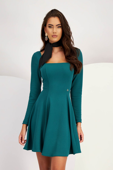 Green Crepe Short A-Line Dress with Square Neckline - StarShinerS