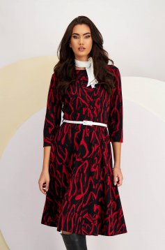 Midi dress made of thin knit in a-line with elastic waist and belt-like accessory - Lady Pandora