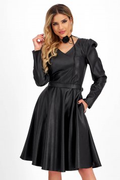 Black eco-leather knee-length skater dress with side pockets and puffed shoulders - StarShinerS