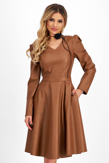 Brown knee-length eco-leather skater dress with side pockets and puffed shoulders - StarShinerS
