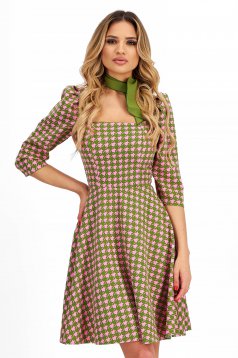 Elastic Fabric Short Skater Dress with Puffy Shoulders and Pepit Print - StarShinerS