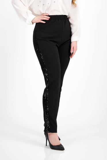 Pantaloni din crep negri conici cu elastic in talie si banda cu paiete laterala - SunShine