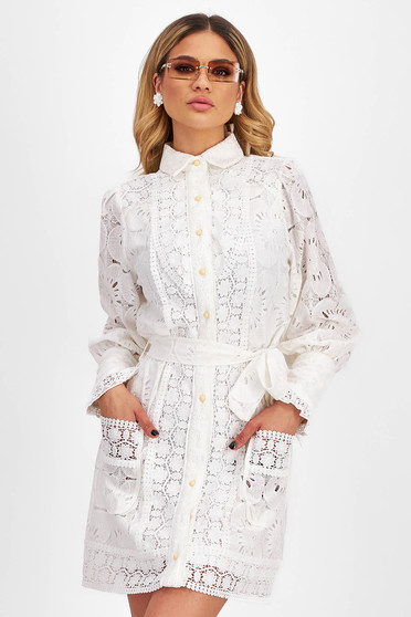 White macrame lace short dress with a straight cut and side pockets accessorized with a cord - SunShine