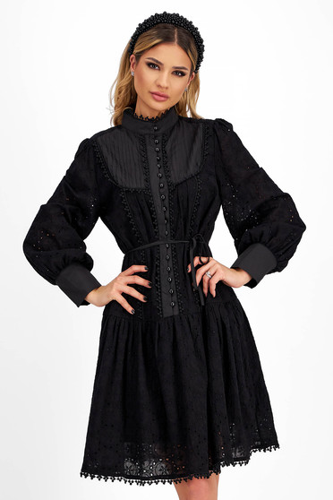 Black knee-length dress made of thin fabric with a loose fit and waist drawstring - SunShine