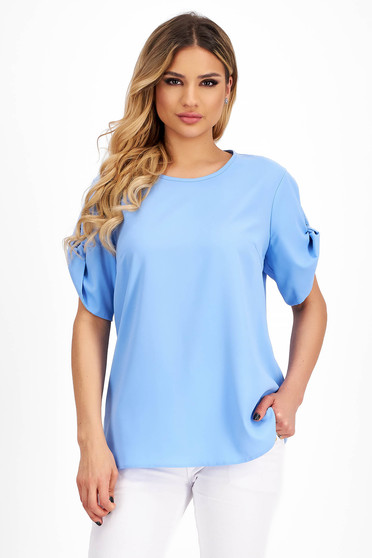 Bluze dama, Bluza dama din material subtire albastru-deschis cu croi larg si maneci scurte decupate - StarShinerS - StarShinerS.ro