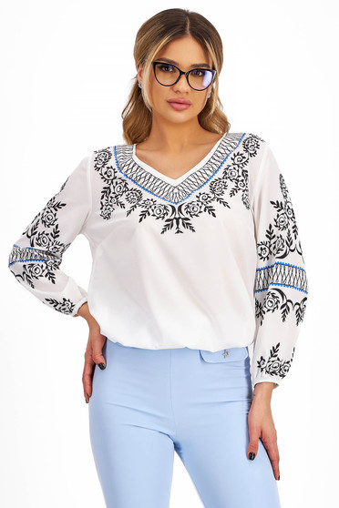 Ladies' white georgette blouse with loose fit and V-neckline - StarShinerS