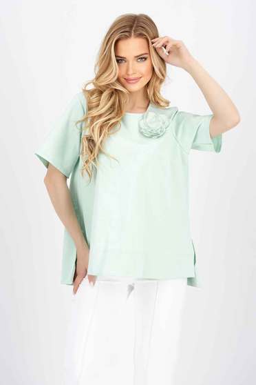 Casual T-shirts, Lightgreen t-shirt cotton loose fit asymmetrical with flower shaped brestpin - StarShinerS.com