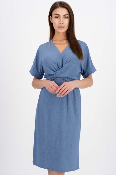 Rochii online, Rochie din lycra cu aplicatii cu sclipici albastru-deschis midi cu un croi drept - StarShinerS - StarShinerS.ro