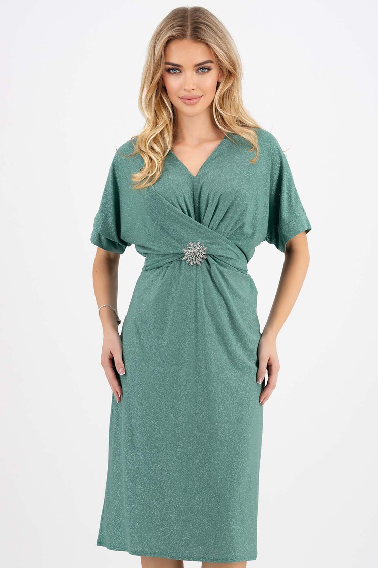 Rochie cu maneca scurta din lycra cu sclipici verde cu croi larg pana la genunchi accesorizata cu brosa si cordon - StarShinerS